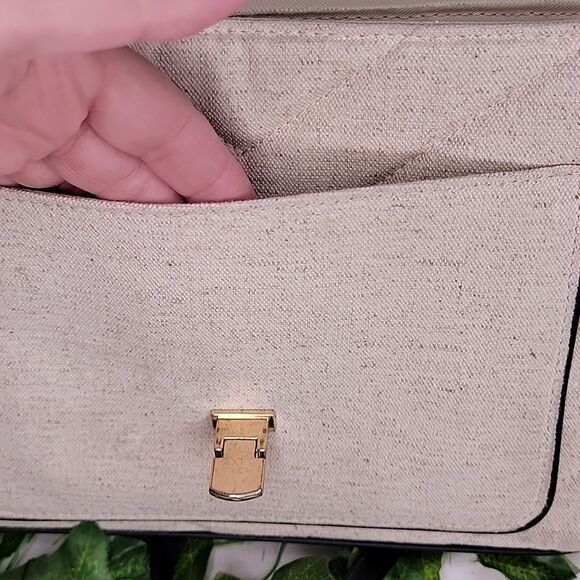 A New Day. Quilted Purse. EUC - Picture 5 of 14